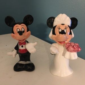 Mickey & Minnie Wedding Salt and Pepper Set